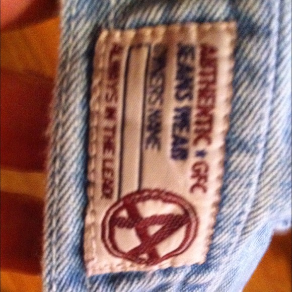 Denim type button long sleeve top - Picture 3 of 3