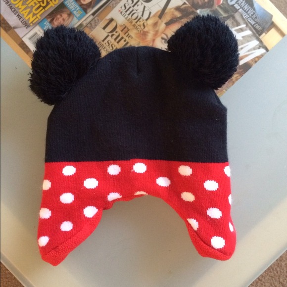 PomPom Skull Cap