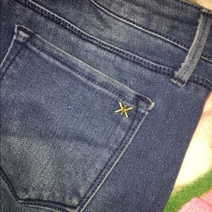 Kourtney Kardashian jeans, slimming