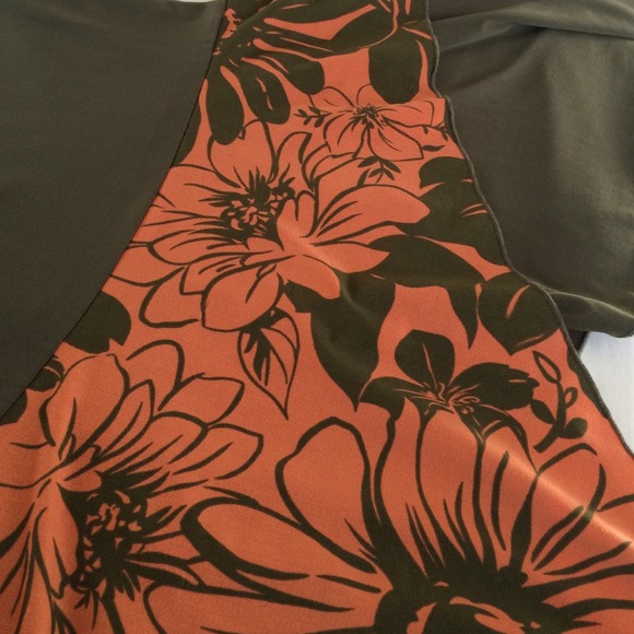 Spring/Summer flirty spandex dress. - Picture 3 of 3