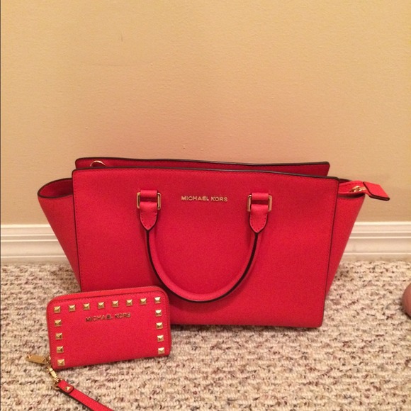 Michael Kors Purse