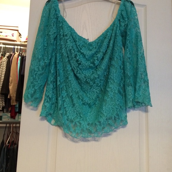 Turquoise .. Off the shoulder top - Picture 1 of 3