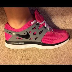 Neon Pink Nike Dual Fushions READ