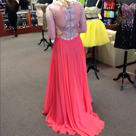 Coral size 4 Prom Dress - Picture 3 of 3
