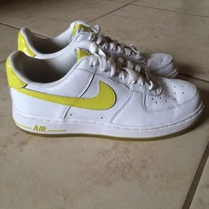 Nike Air Force 1