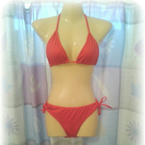 100% BRAND NEW RED BIKINI SWIMSUIT SET!!! - Picture 2 of 3