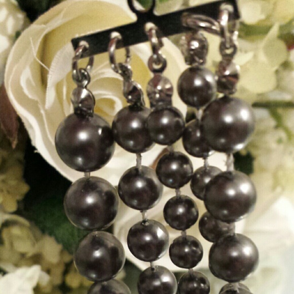 ??NOT FOR SALE?? HP Gray Pearl Layered Necklace - Picture 2 of 3
