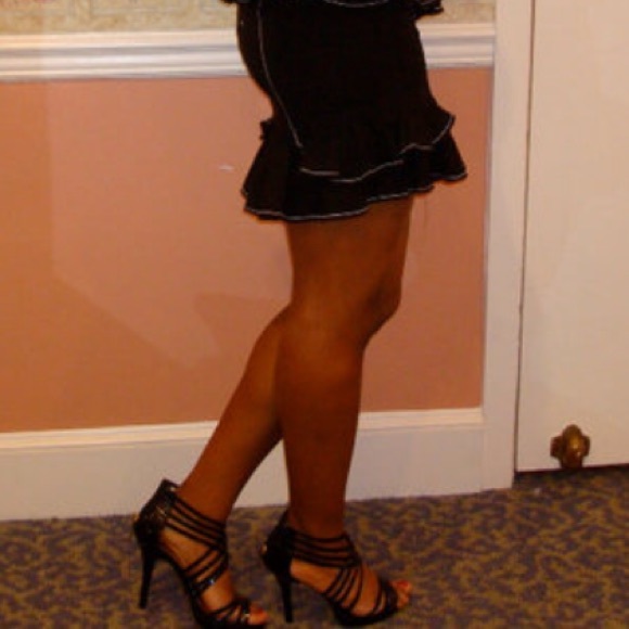 Strap heels - Picture 4 of 4