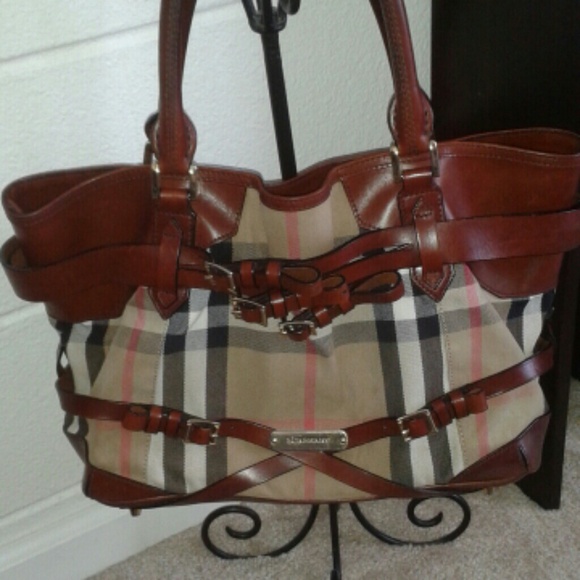 Authentic Burberry Purse