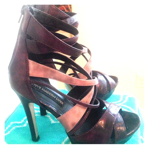 Sexy Steve Madden Luxe strappy high heels