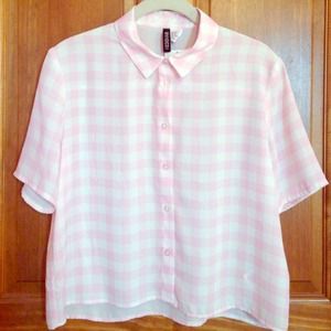 Pink plaid cropped button down