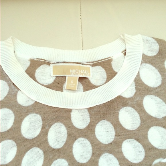 Women's dots sweater