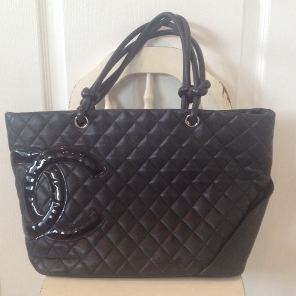 CHANEL Handbags - Chanel Cambon black purse
