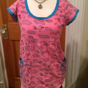 Super cute Birdy Top!