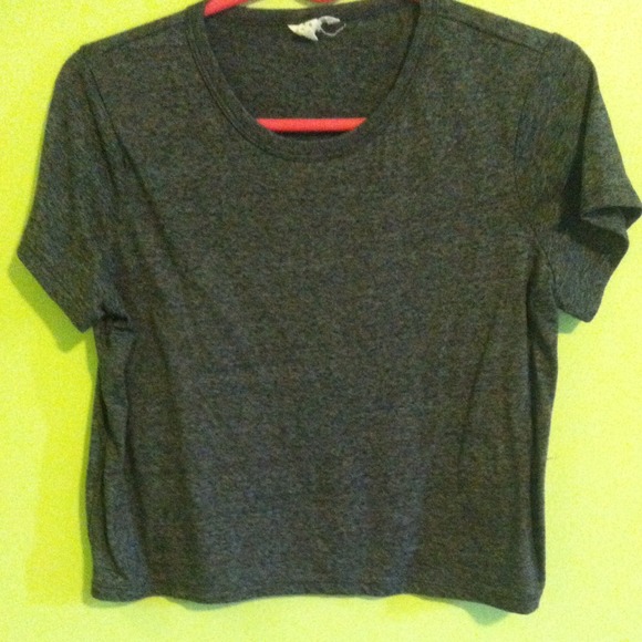 Grey Aeropostale crop top.