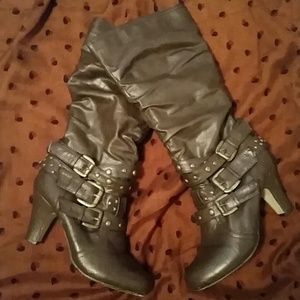 👢Dark Brown Studded Boots👢