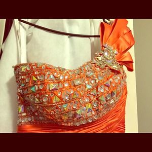 Tony bowls Evening dress.