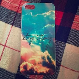 iPhone 5S "stay strong" case