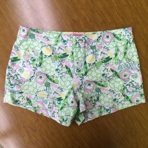 ❌SOLD!❌ Lilly Pulitzer Queen of Green shorts