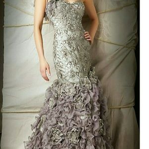 Mac duggal couture prom dress