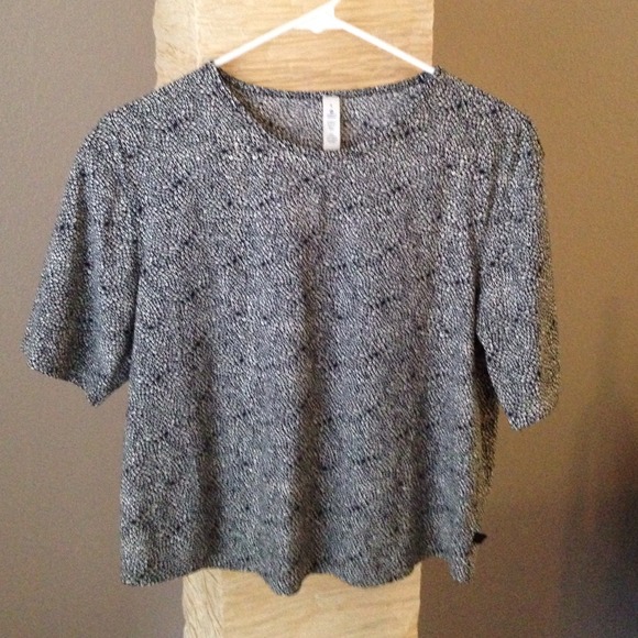 lululemon athletica Tops - Luluemon top nwot