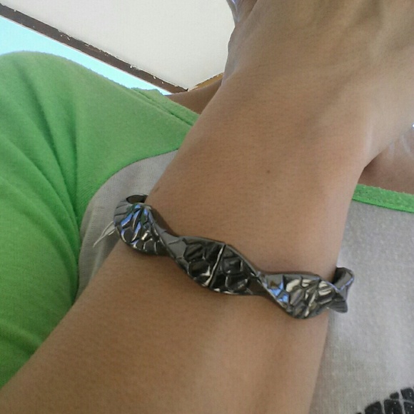 Hematite style bracelet 🔻🔻price - Picture 1 of 4