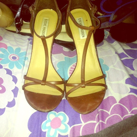 STEVE MADDEN tsrap heels