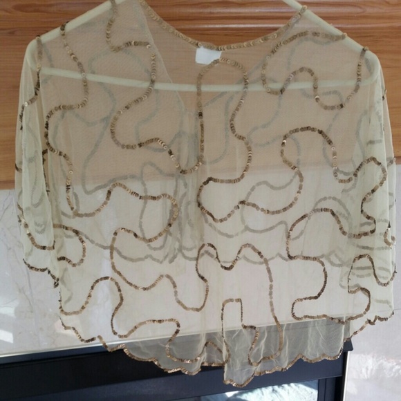 Champagne crinoline gold sequins shawl - Picture 4 of 4