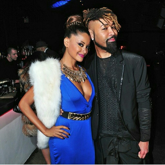 White fur stole - Picture 4 of 4