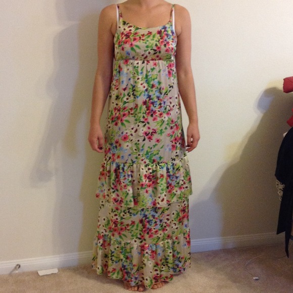 Floral spaghetti strap maxi dress