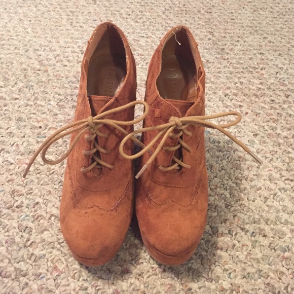 Shoes and shorts bundle