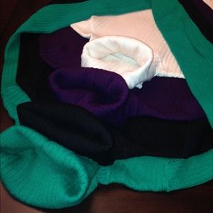 💥SOLD in BUNDLE💥 4 turtlenecks