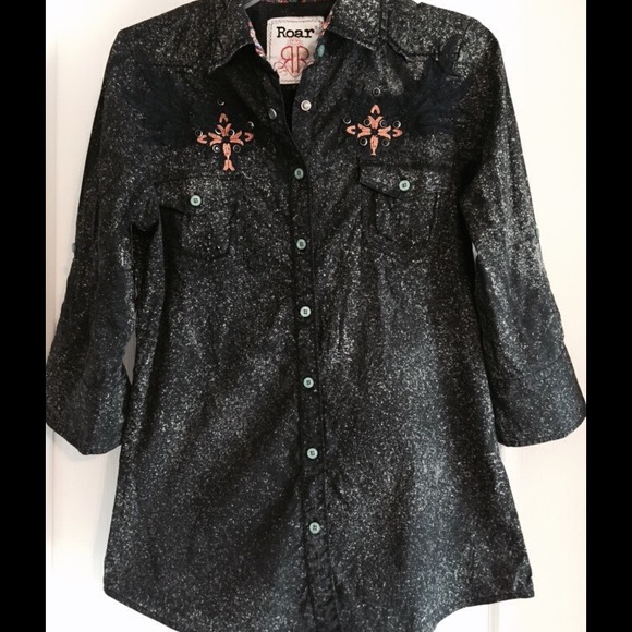 ROAR button up top