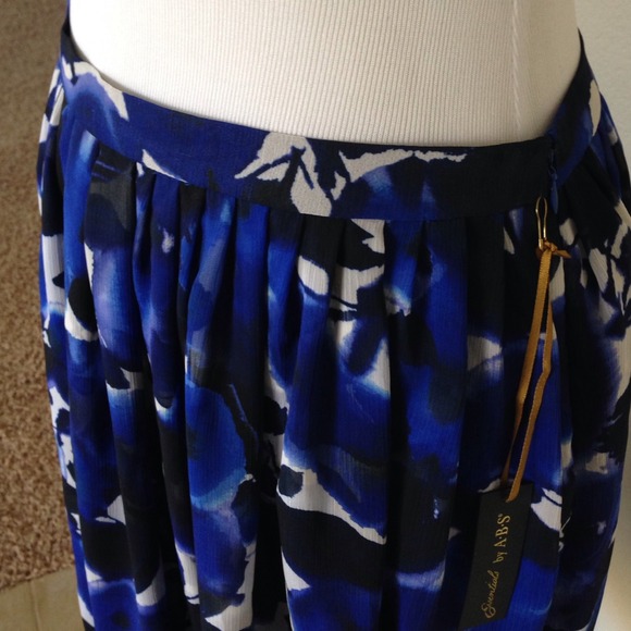 Chiffon skirt - Picture 3 of 3