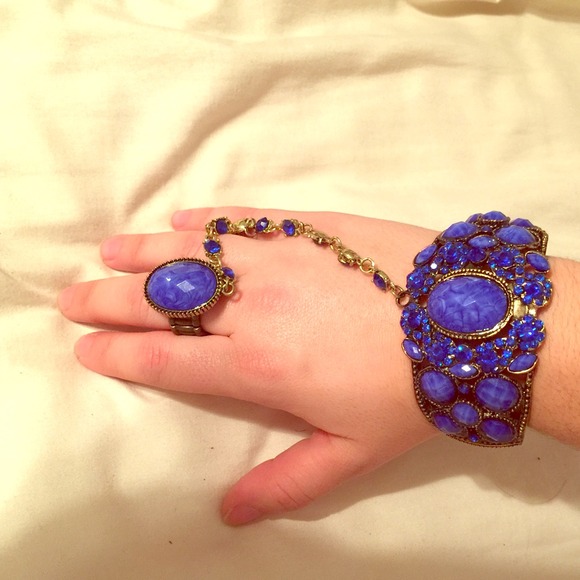 Cobalt blue bracelet with ring