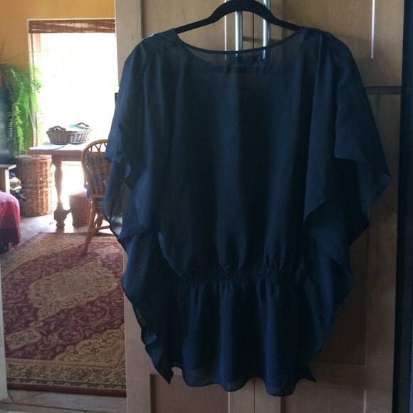 🐠SOLD in bundle🐠Black beaded blouse - Picture 3 of 4