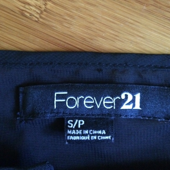 🐠SOLD in bundle🐠Black beaded blouse - Picture 4 of 4