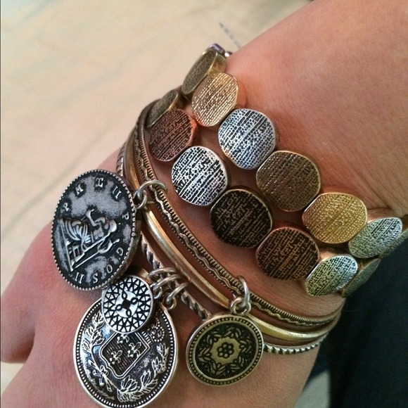 Boutique Jewelry - Stretch bracelet