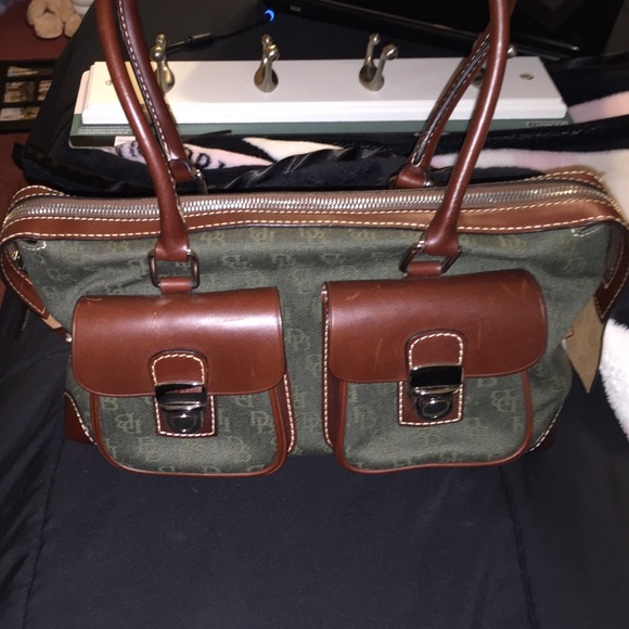 Dooney & Bourke Handbags - Dooney& Bourke double pocket longhandle satchel