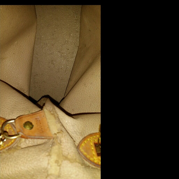 Authentic LV Little bucket - Picture 3 of 4