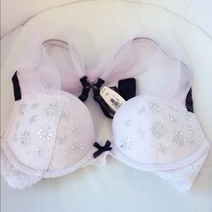 Victoria's secret push up pink lace 32B bra