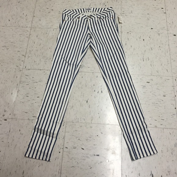 Brand New Aeropostale pants