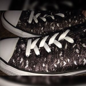 ✨Black and silver glitter converse✨