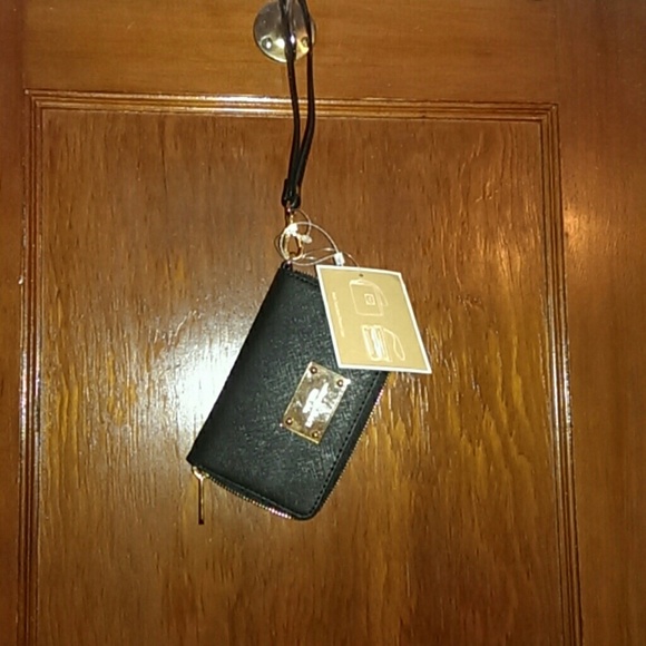 Michael Kors Wristlet/ phone case