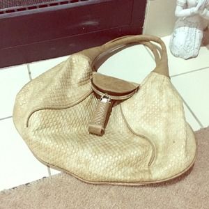 Cute purse ON HOLD @tammycrane