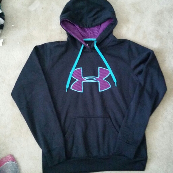 Women's Under Armour Sweatshirt