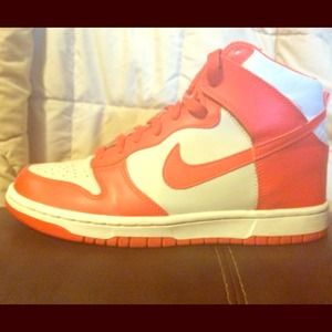 Price reduced 💥Red and Grey Nike 6.5Y W8