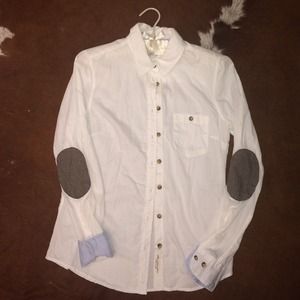 Nwt H&M elbow patch white collared shirt.