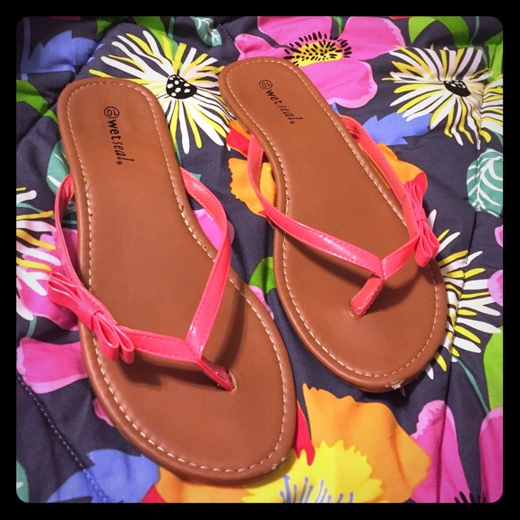 Flip flops