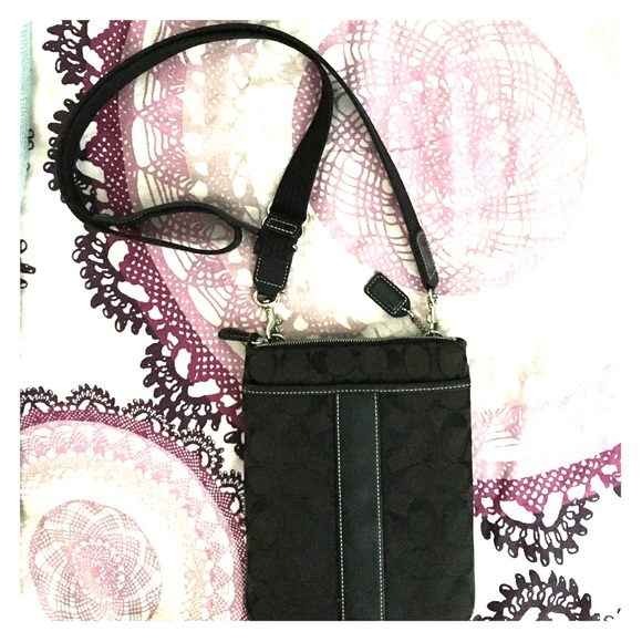 Coach Swingpack in Black